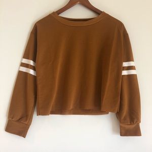 Thrifted lightweight sweater w striped sleeve!